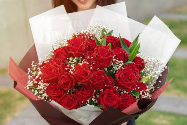 red roses for girlfriend