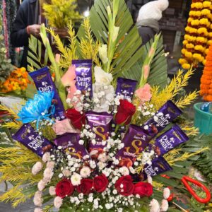 Mix Flower And Chocolate basket